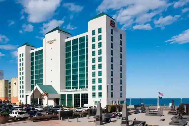 Courtyard by Marriott Virginia Beach Oceanfront/South, Virginia Beach: -49% trong ngày - Dayuse.com